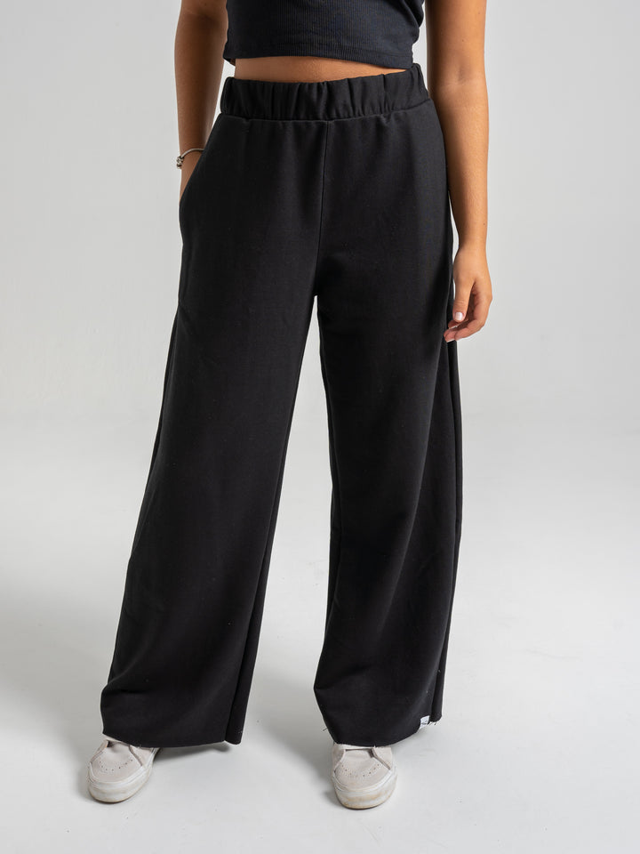 Calça Pantacourt Black