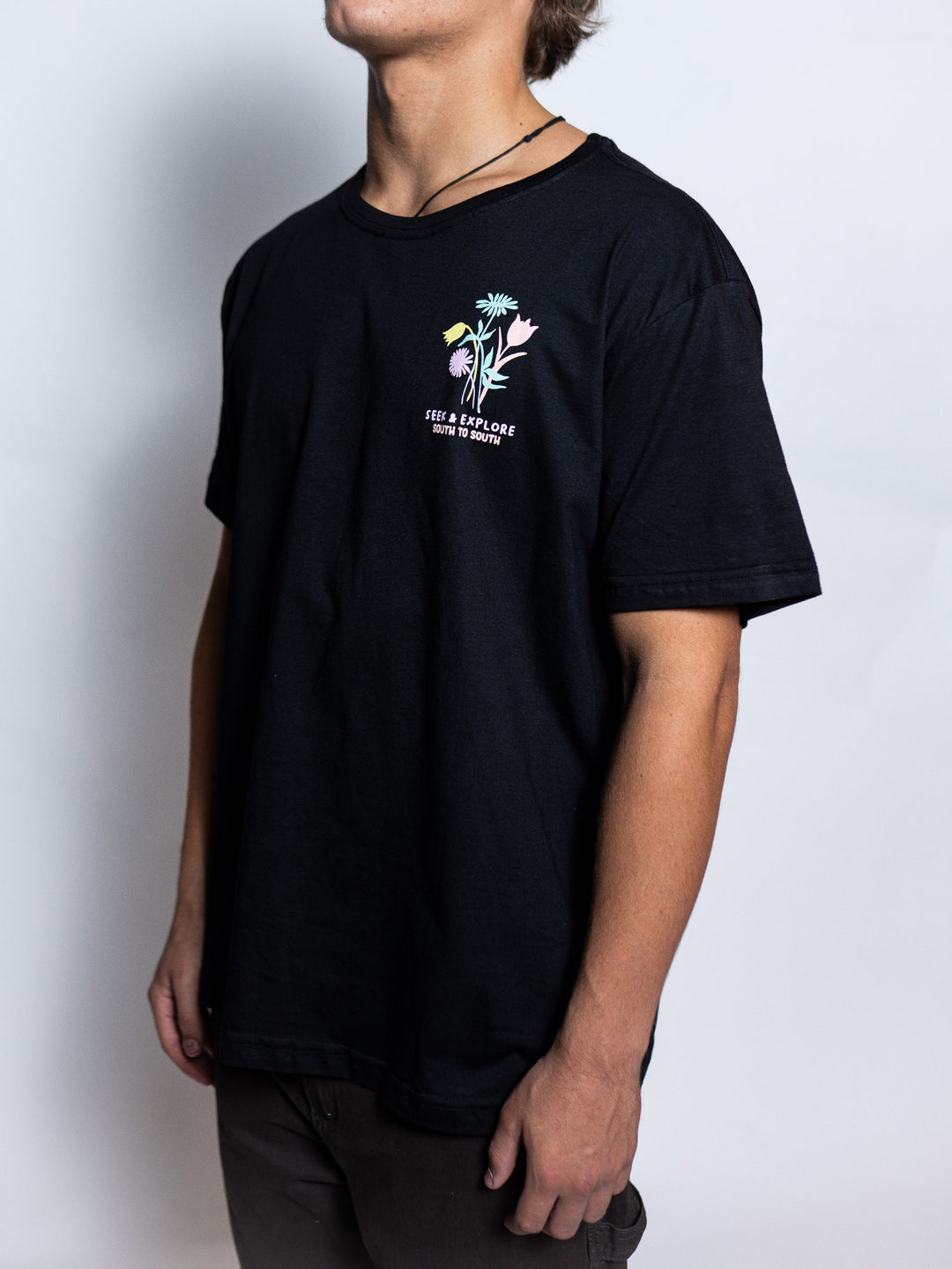 Camiseta "Seek & Explorer"