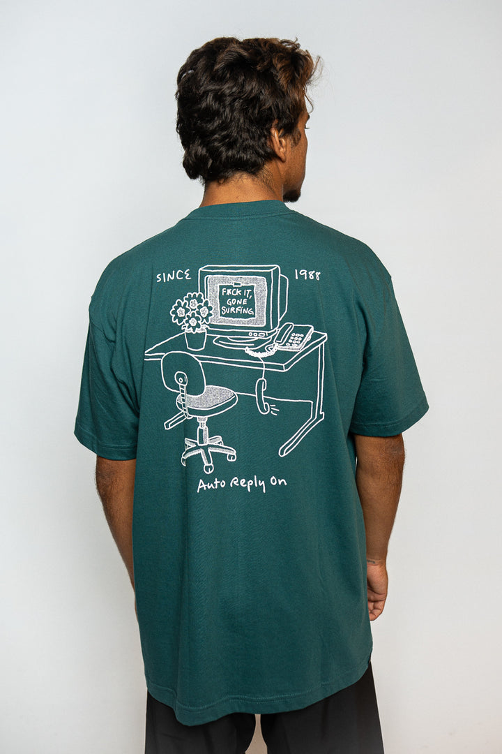 Camiseta Premium Oversized "Gone Surfing"