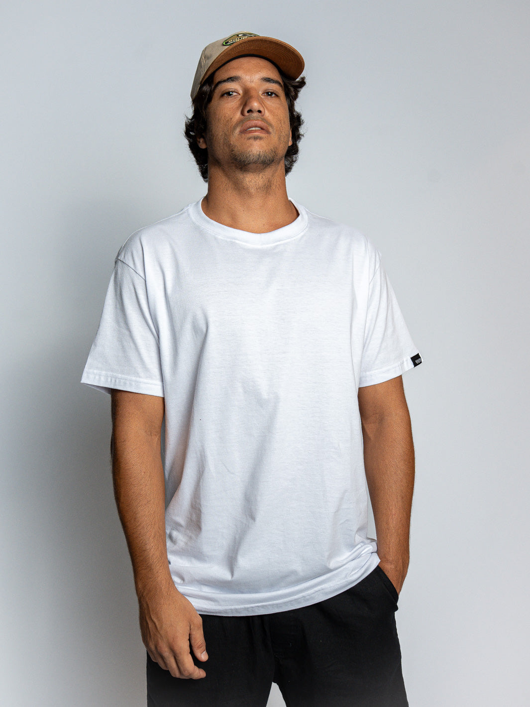 Camiseta Premium  "White Clean"