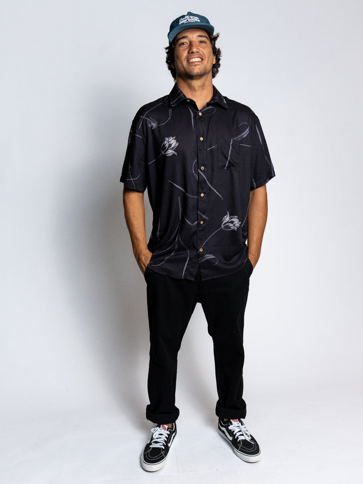 Camisa Manga Curta "Sol Negro"