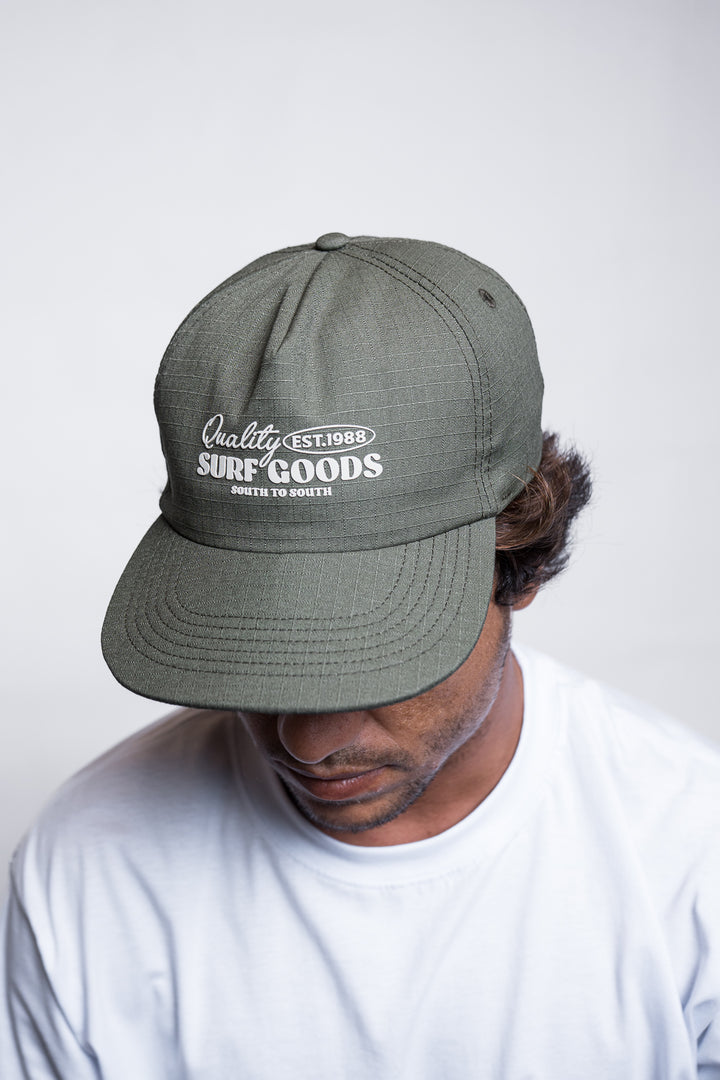 Boné "Quality Goods"