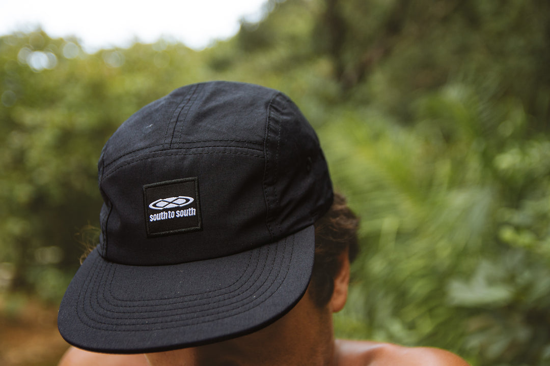 Boné "Label Black"