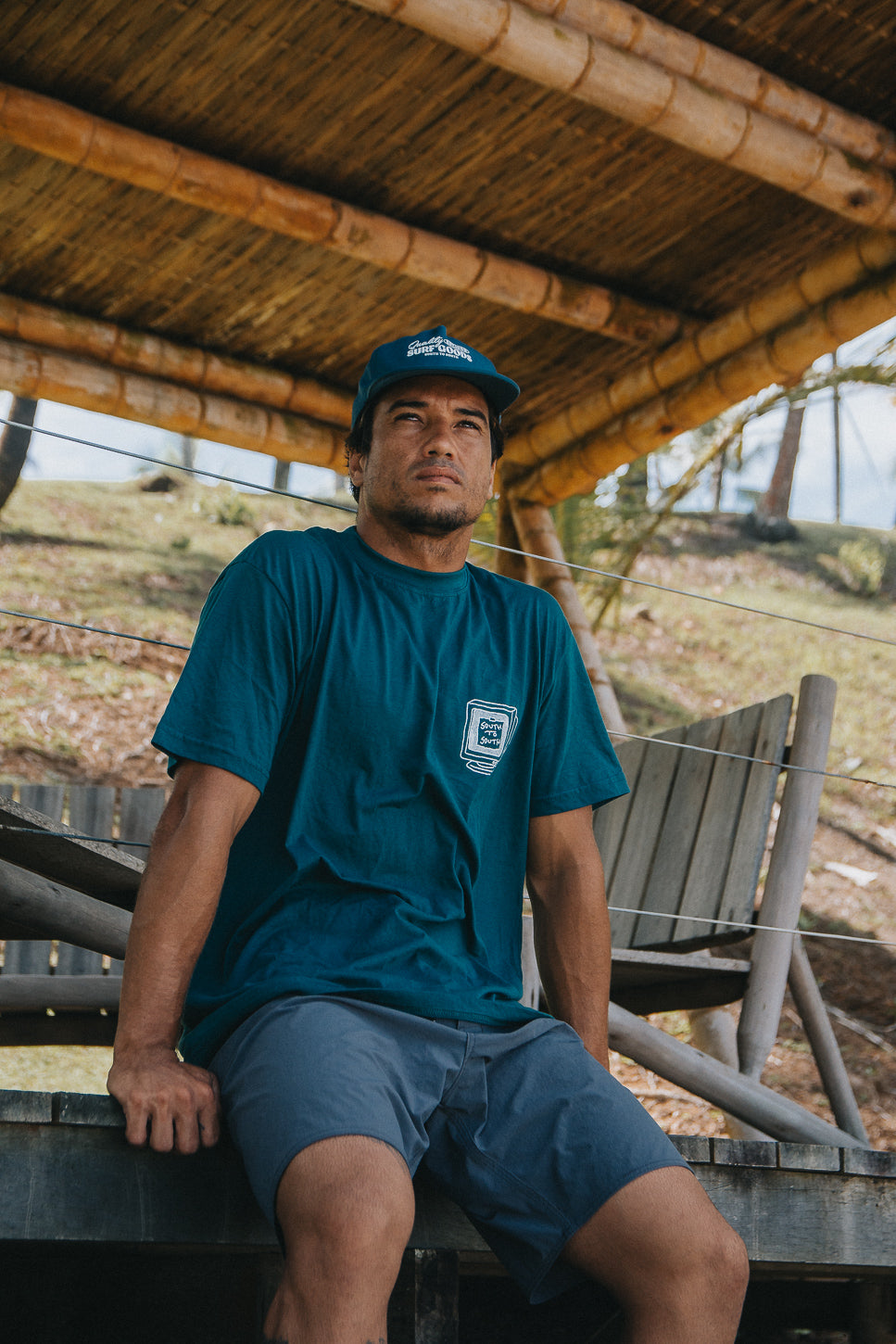 Camiseta Premium Oversized "Gone Surfing"